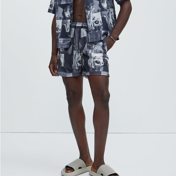 Scissor Hands Men’s Button Up Graphic Black & White Shirt | Size Large - Picture 7 of 9